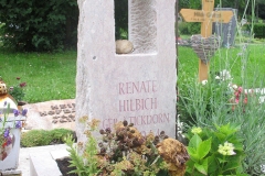 Urnengrabstein aus Untersberger Marmor